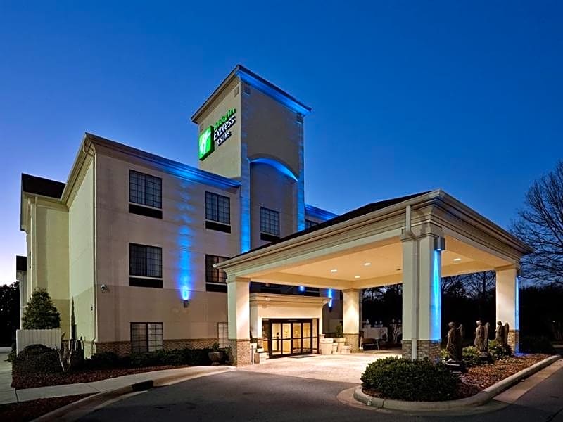 Holiday Inn Express Hotel & Suites Albemarle