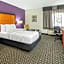 La Quinta Inn & Suites by Wyndham Baton Rouge Siegen Lane