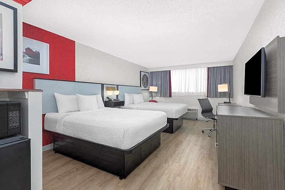 Ramada by Wyndham Tulsa Broken Arrow