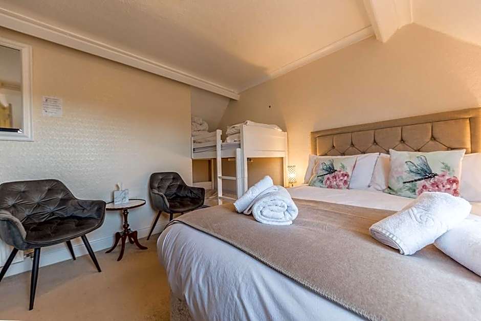 Rayrigg Villa Windermere (Room Only)