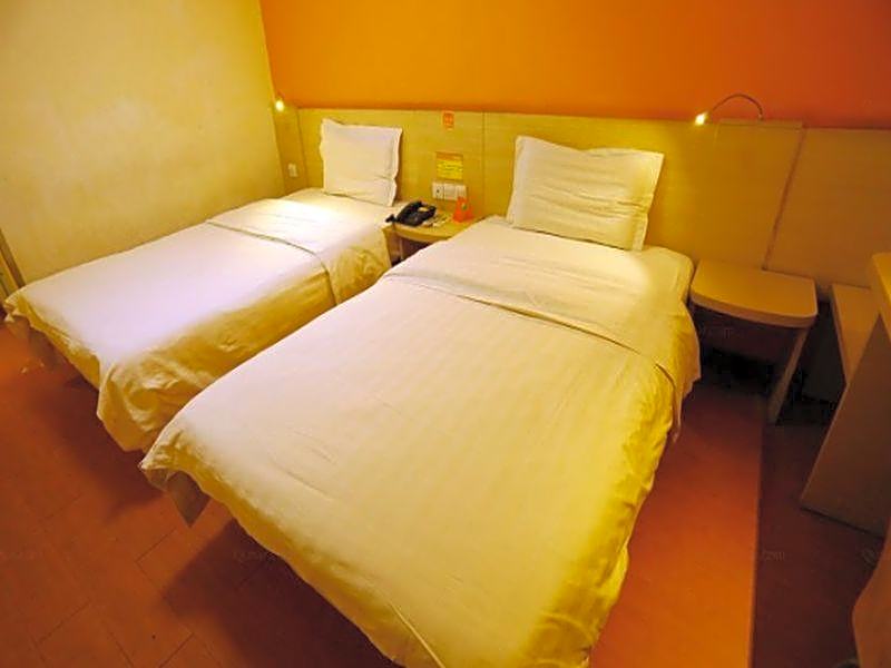 7 Days Inn Anqiu Qingyun Mountaion Branch