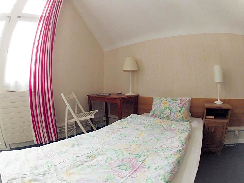 BasicRooms Hotel