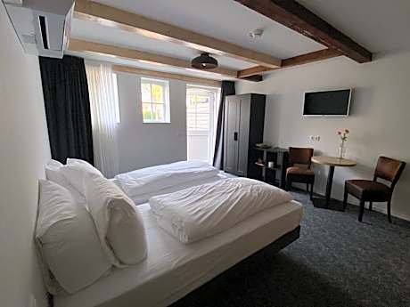 Twin Room with Terrace