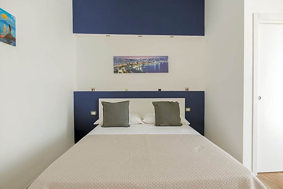 Naples Gateway Rooms