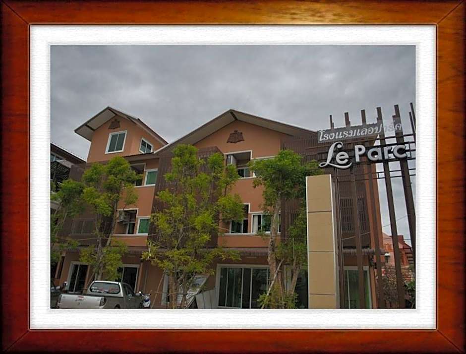 Le Parc Wangnang Hotel