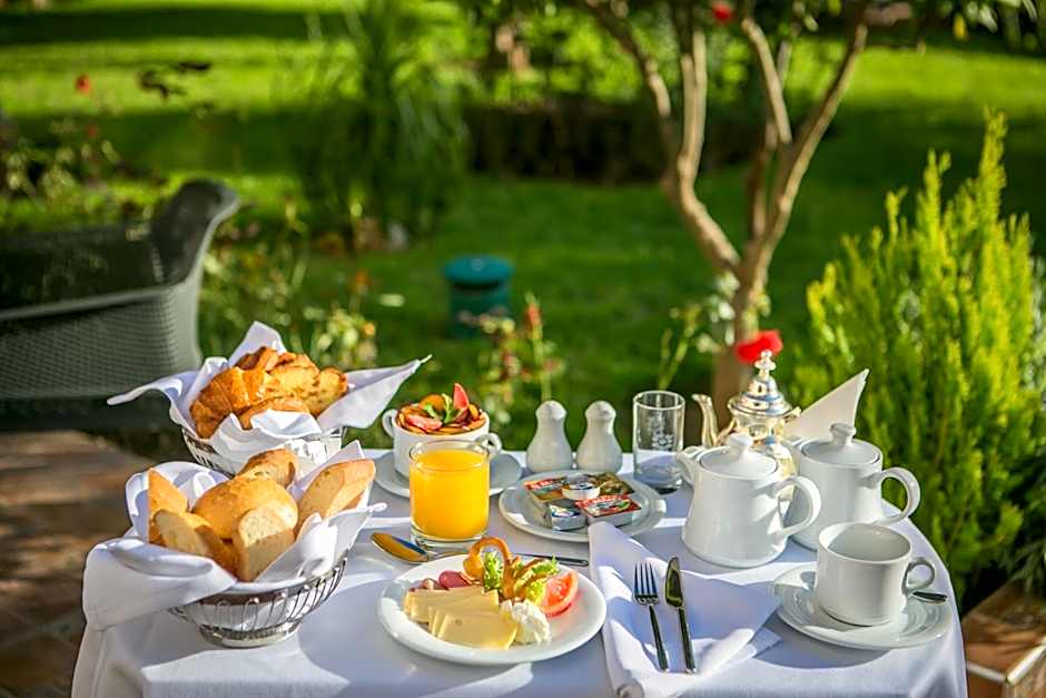 Hotel Riad Ennakhil & SPA