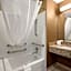 Microtel Inn & Suites by Wyndham Kenedy/Karnes City