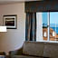 Holiday Inn Express Monterey - Cannery Row