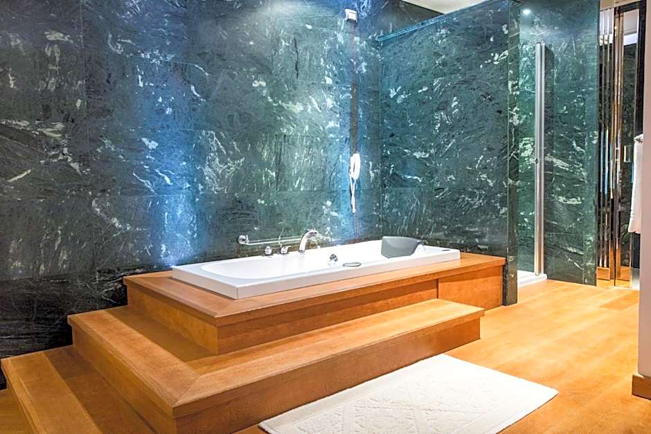 Xheko Imperial Luxury Hotel & SPA