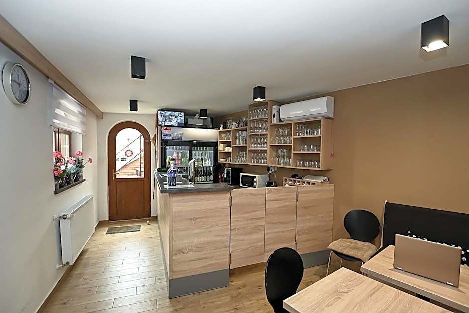 Vaskó Panzió Borpince