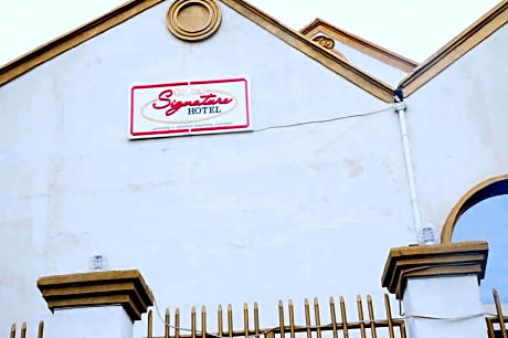 Global Signature Hotel