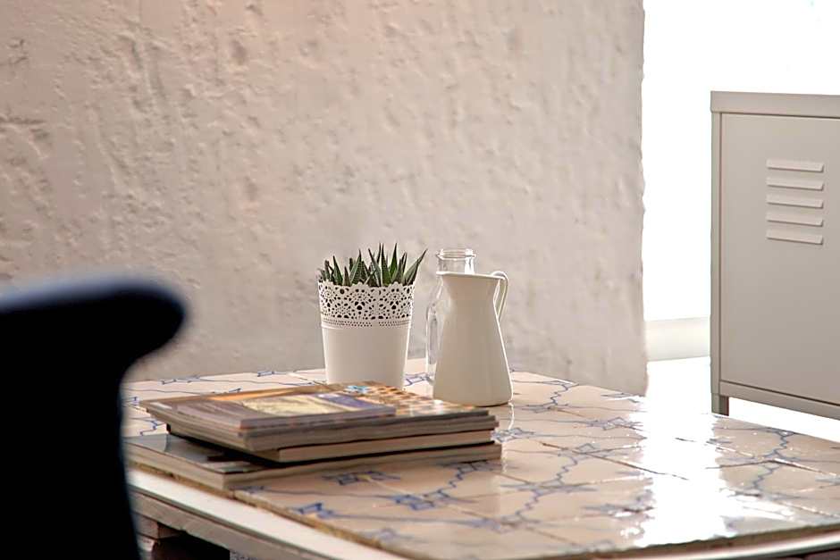 Santa Bica Eat Drink & Sleep