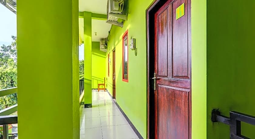 Hotel O Cahyo Kost 1