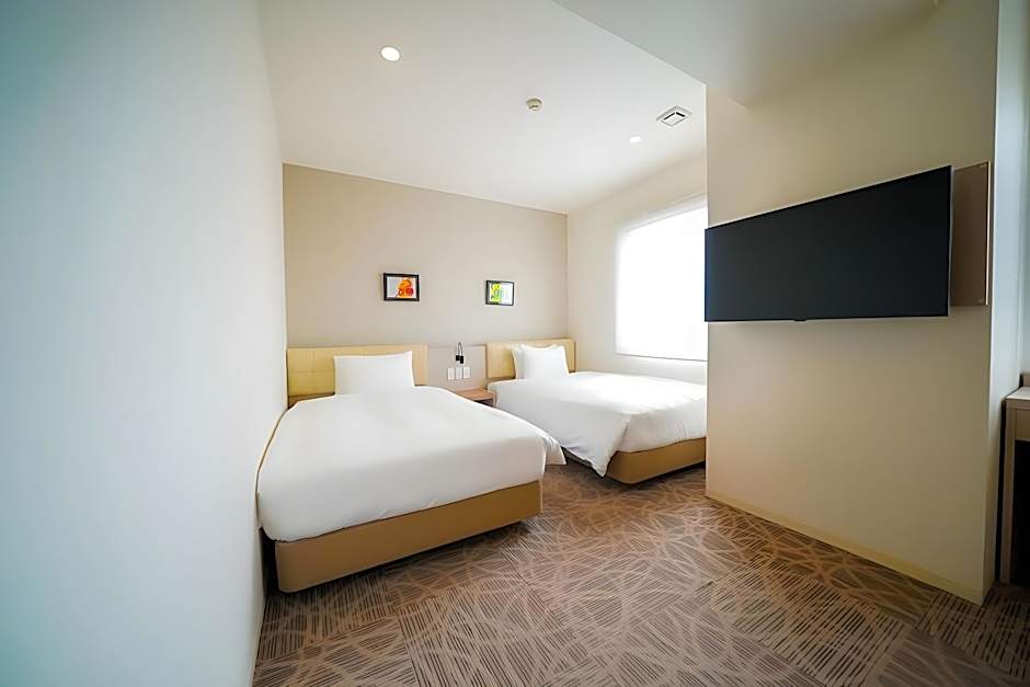 Quintessa Hotel Tokyo Haneda Comic and Books