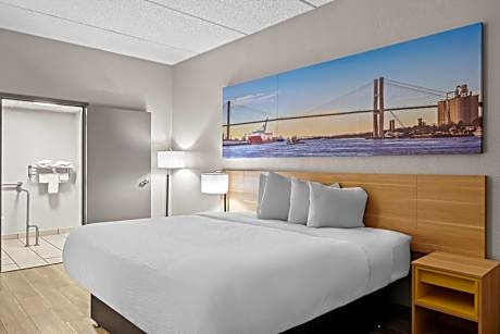 King Room - Disability Access - Non-Smoking