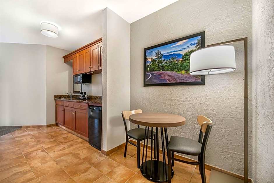 Drury Plaza Hotel Flagstaff