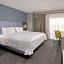 Hampton Inn By Hilton & Suites Kansas City-Country Club Plaza