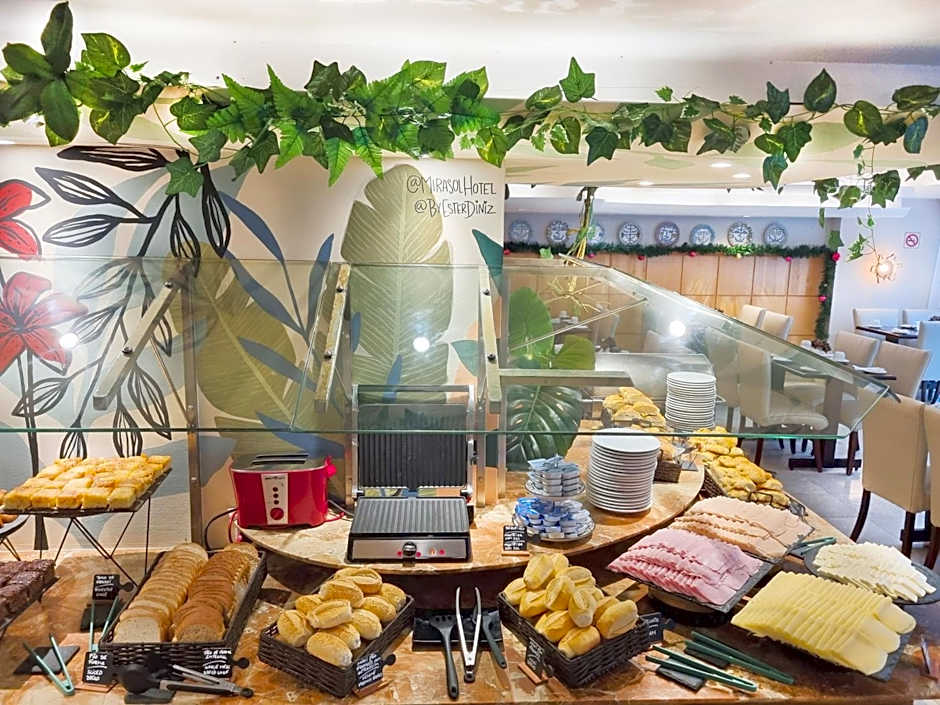 Mirasol Copacabana Hotel