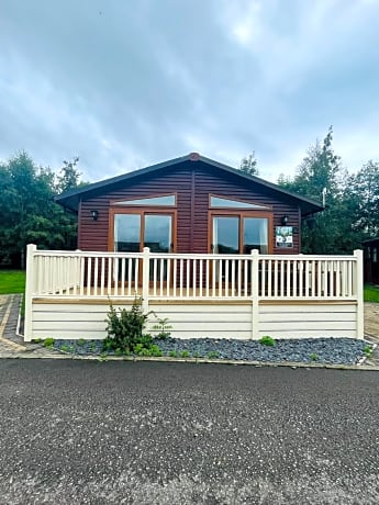 Hunters Lodge With Hot Tub