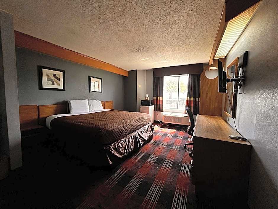 Classic Inn By OYO I- 240 Near Memphis Airport