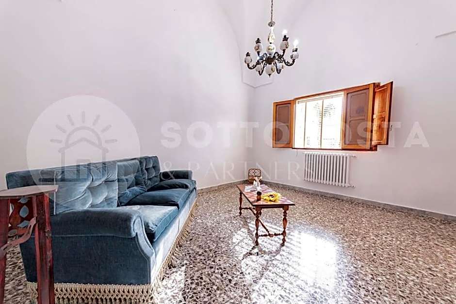 Lucy's Flat - Melendugno