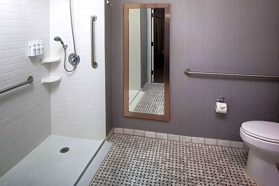 The Elms Hotel & Spa, a Destination by Hyatt Hotel