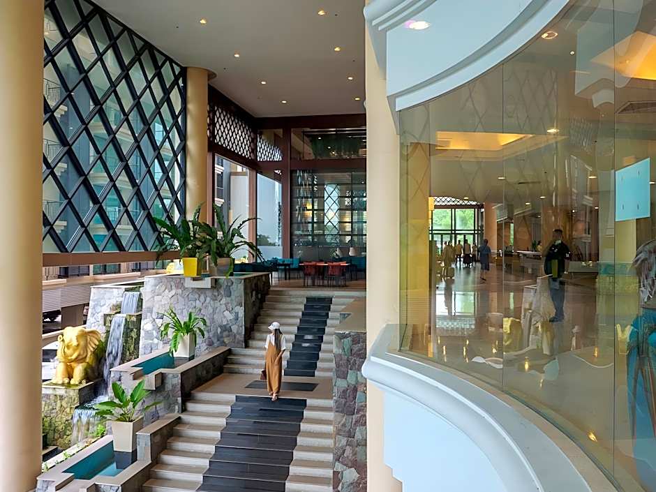 Long Beach Garden Hotel & Spa