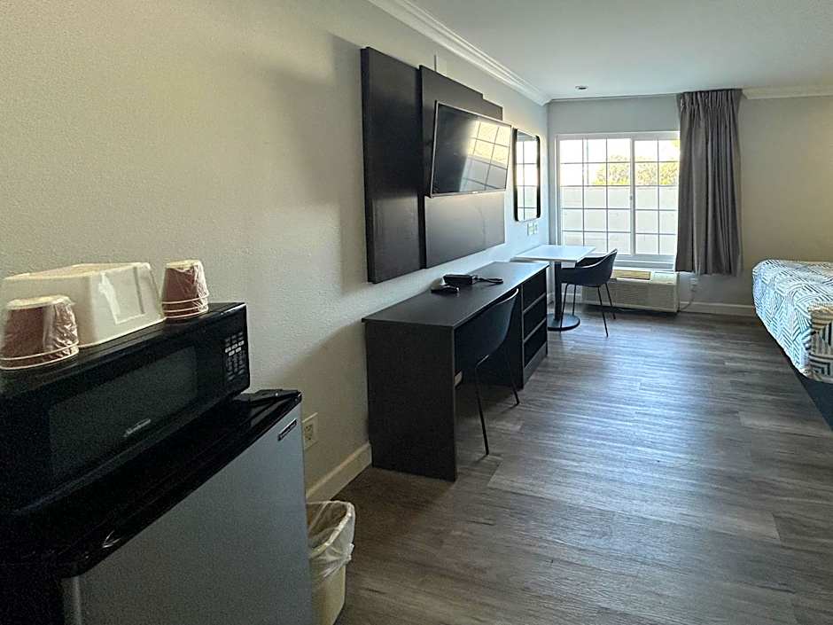 Motel 6 Buena Park, CA Anaheim Near Maingate Knotts