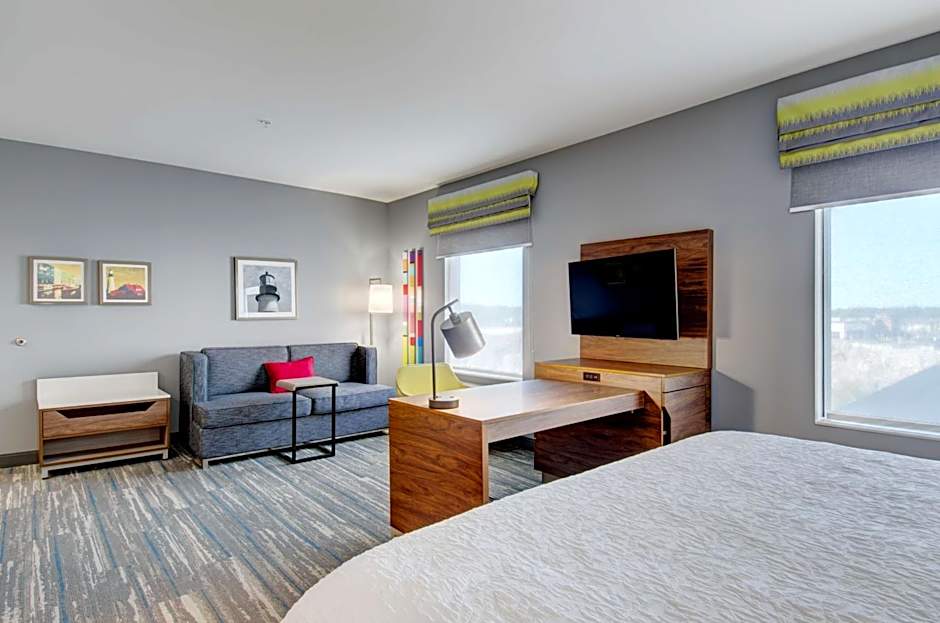 Hampton Inn By Hilton & Suites Portland, ME