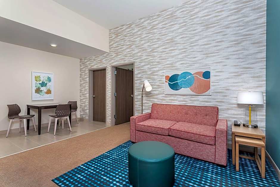 Home2 Suites By Hilton Cedar Rapids Westdale