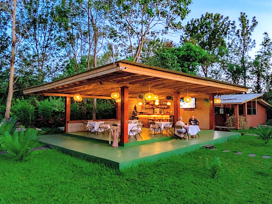 Shose Farmhouse Chalets & Campsite