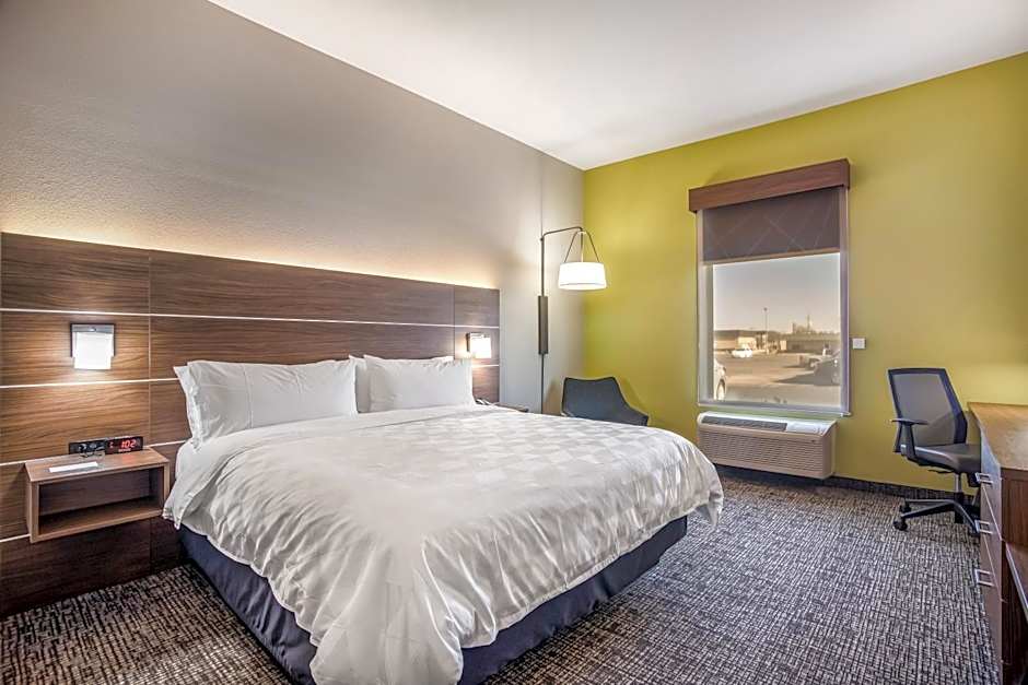 Holiday Inn Express & Suites East Tulsa - Catoosa By IHG