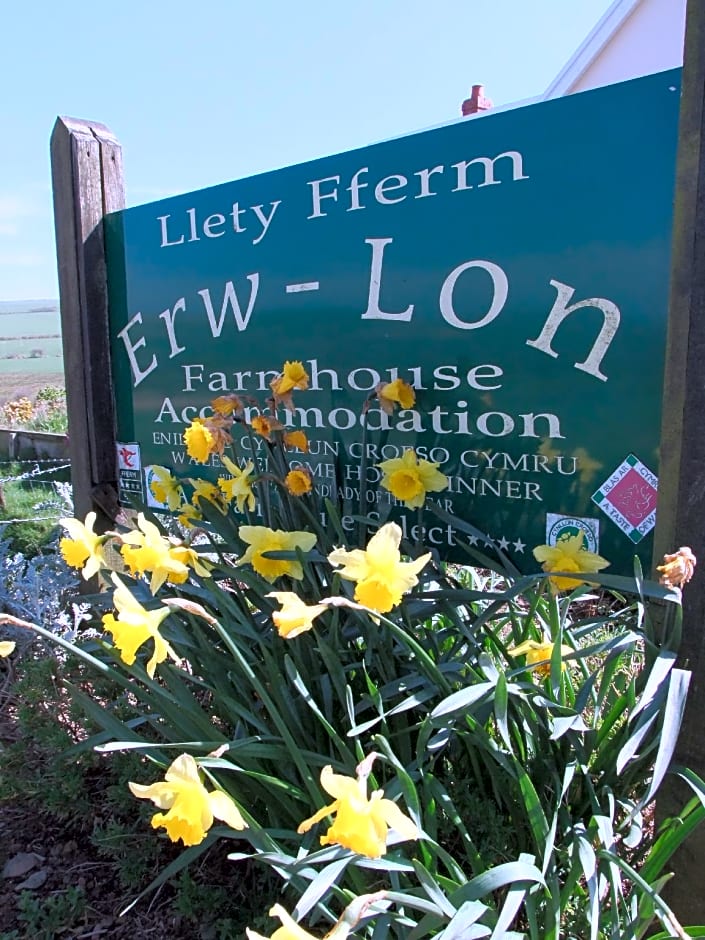 Erw-Lon Farm