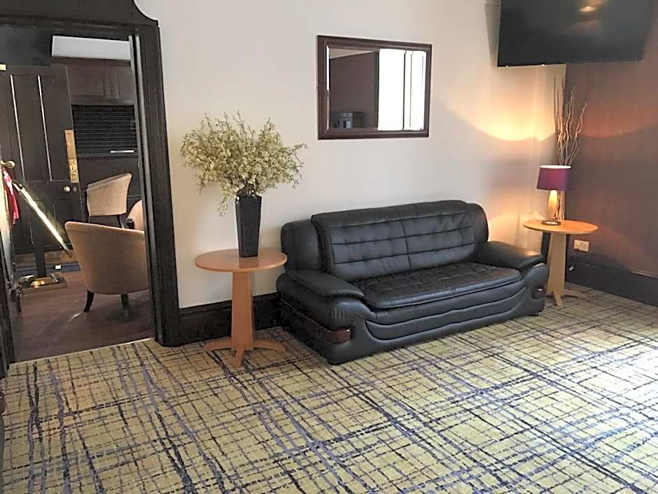 Harefield Manor Hotel