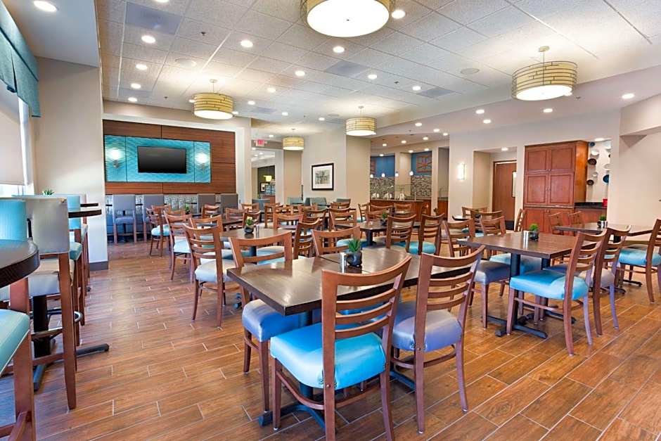 Drury Inn & Suites Burlington