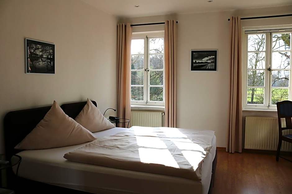 Klosterschänke Hude Hotel Ferienwohnungen Restaurant Café