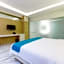 Sans Hotel 88 Andalan Surabaya by RedDoorz