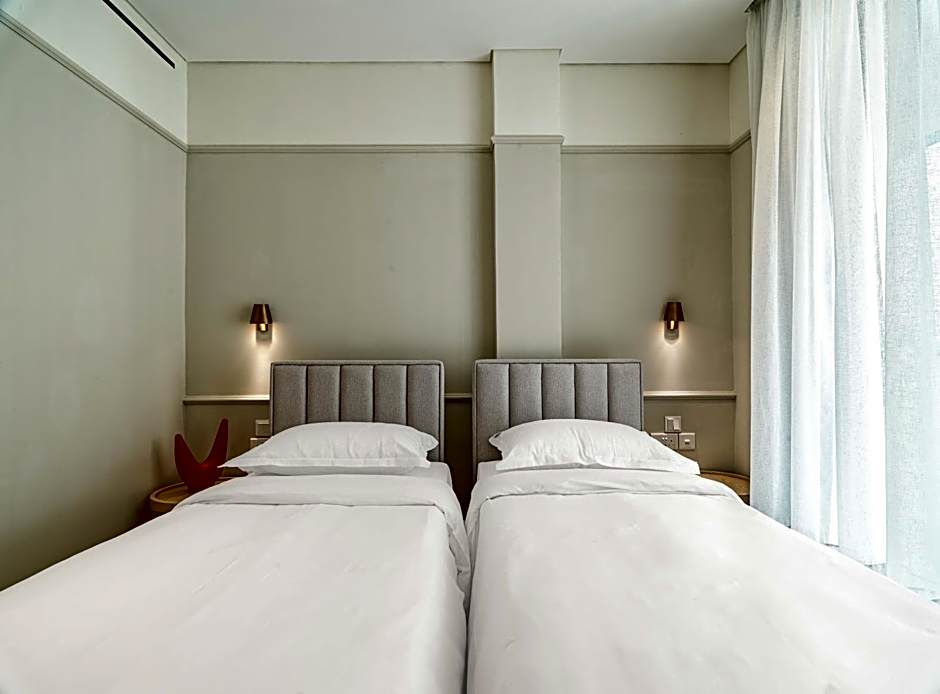 LIV Mackenzie Beach Suites Larnaca ADULTS ONLY