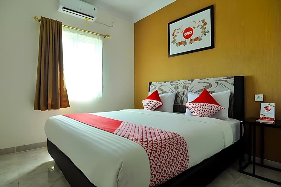 Hotel O near Transmart Padang formerly Sulaiman Residence