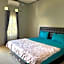 Sumbawa Maluk Homestay Kost tika