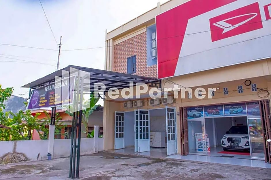 Hotel Rai's Palopo Exclusive Mitra RedDoorz