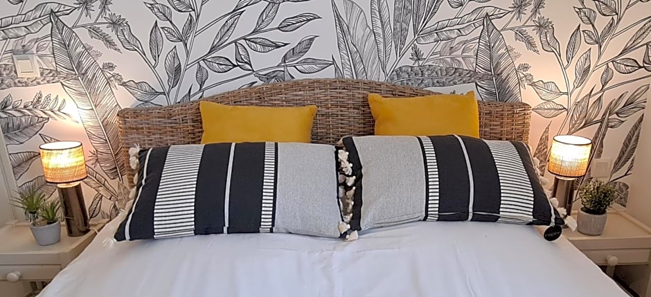 A l'ombre du clocher