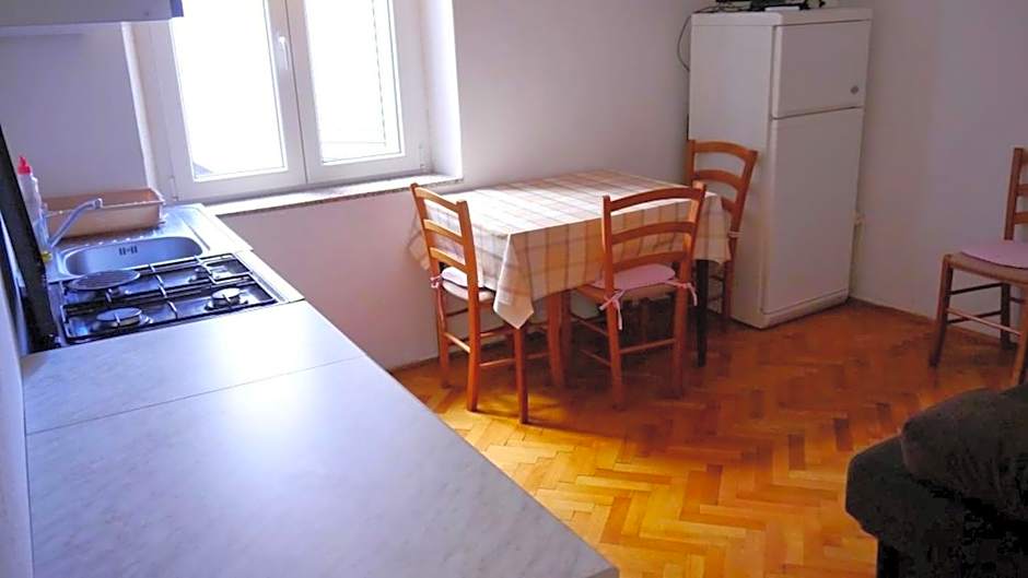 Cozy 1 bedroom apartment with sea view