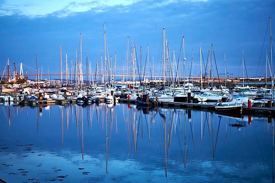 Vila Branca Guesthouse - Palacete