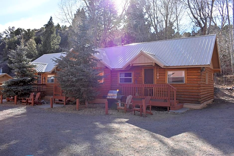 Ute Bluff Lodge, Cabins & RV Park