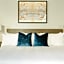 Sonder Baronne Manor