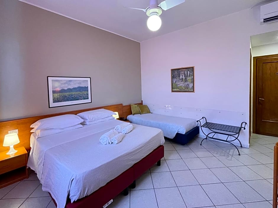 Hotel Leopolda
