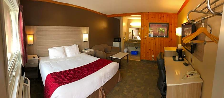 Knights Inn - Huntsville, ON