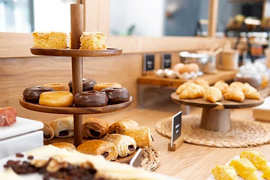 Arenas Atiram Hotels