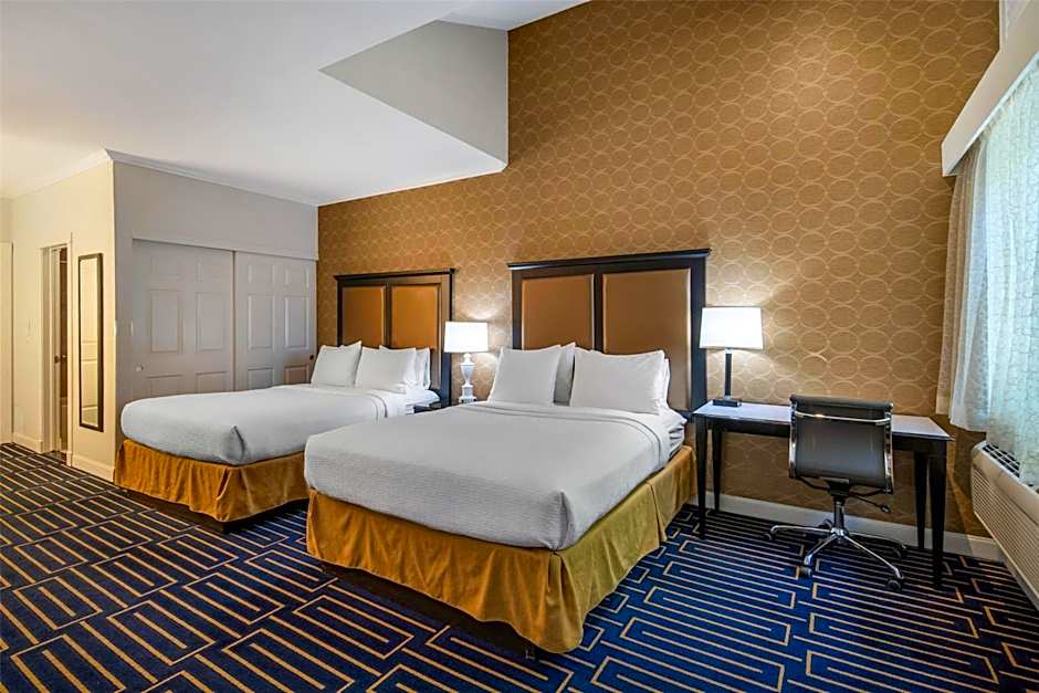 Best Western Plus Palm Court Hotel